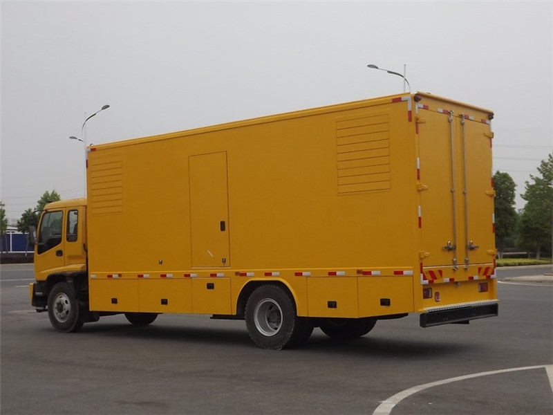 两当发电车出租- 柴油发电机油箱怎么清洗