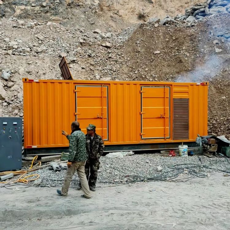 两当如何选择适合自己的 800KW 柴油发电机组？