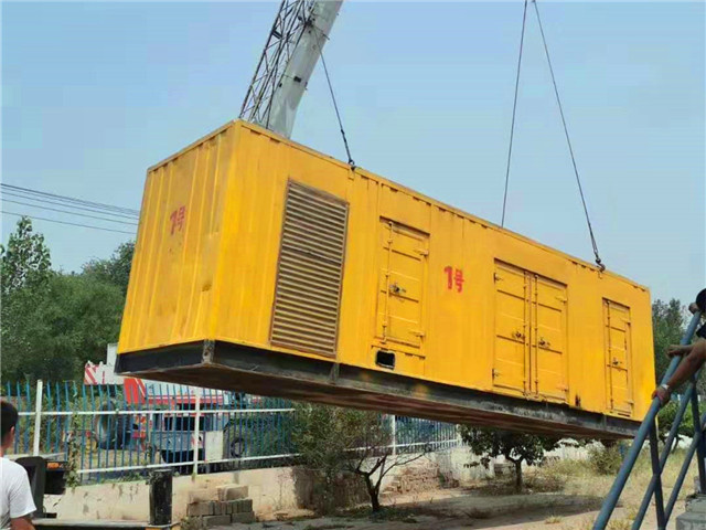 两当300KW柴油发电机组油耗是多少？