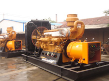 两当发电机组的频率规格是如何确定的？