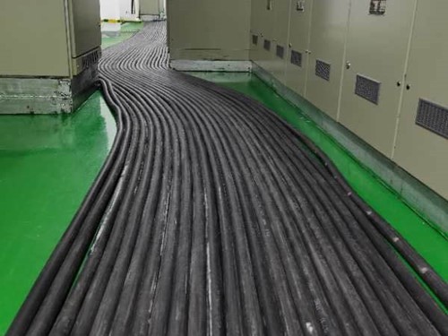 两当非接触式转速表和接触式转速表哪个更？