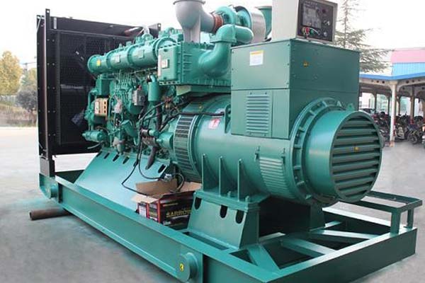 两当工厂发电机应急发电中如何优化燃油储备管理？