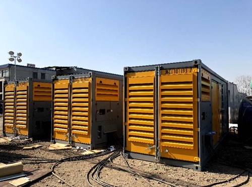 两当防冻液的气味异常可能是由哪些原因导致的？