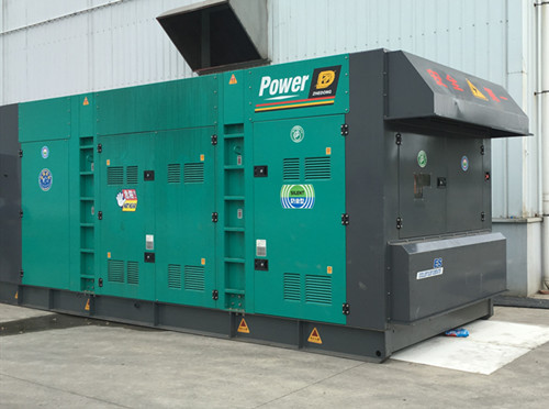 两当如何判断发电机组防冻液的质量是否下降？