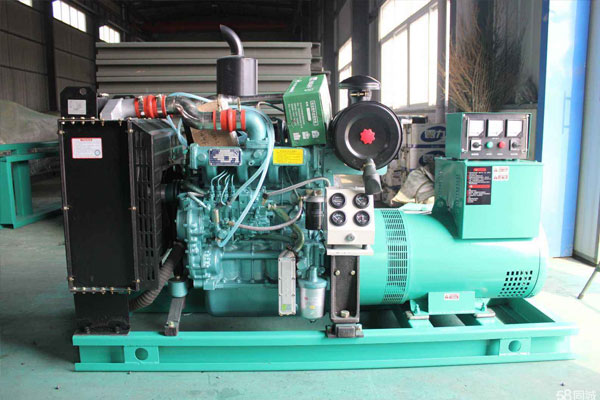 两当如何判断机油是否需要更换？