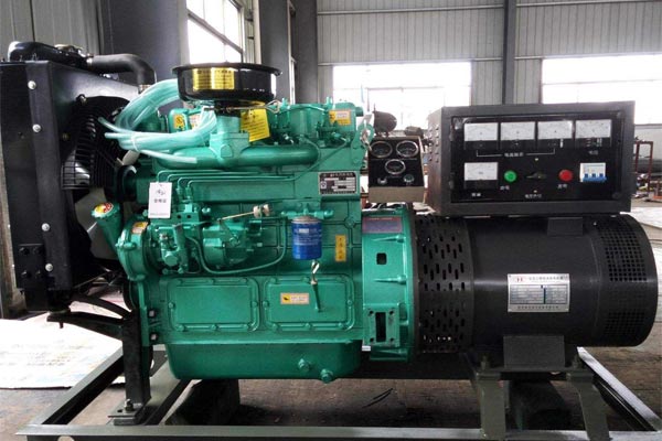 两当传感器在柴油发电机组中起到什么作用？