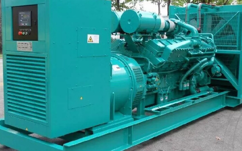 两当柴油发电机组冬季使用中需要注意哪些事项？